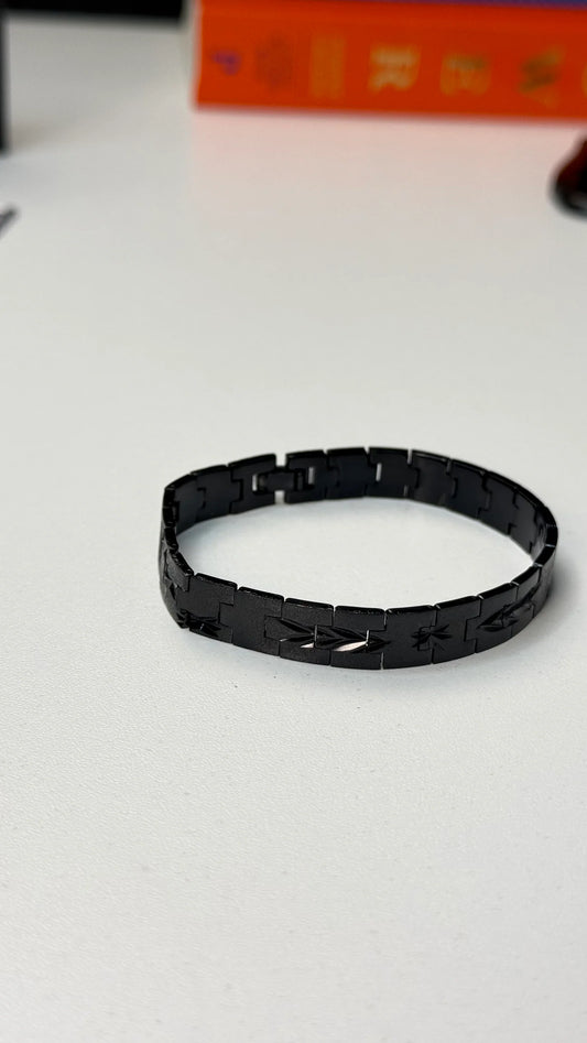 Royal Crest Bracelet 5MM (black)